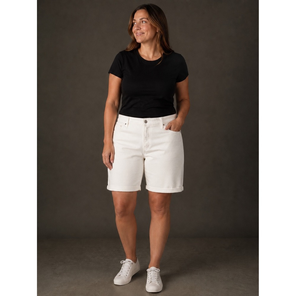 Levi's Classic Bermuda Shorts White Denim Mid Rise Plus Size 22W NWT